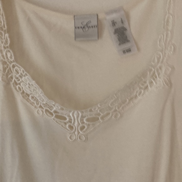 Sleeveless off white woman top - Picture 2 of 3